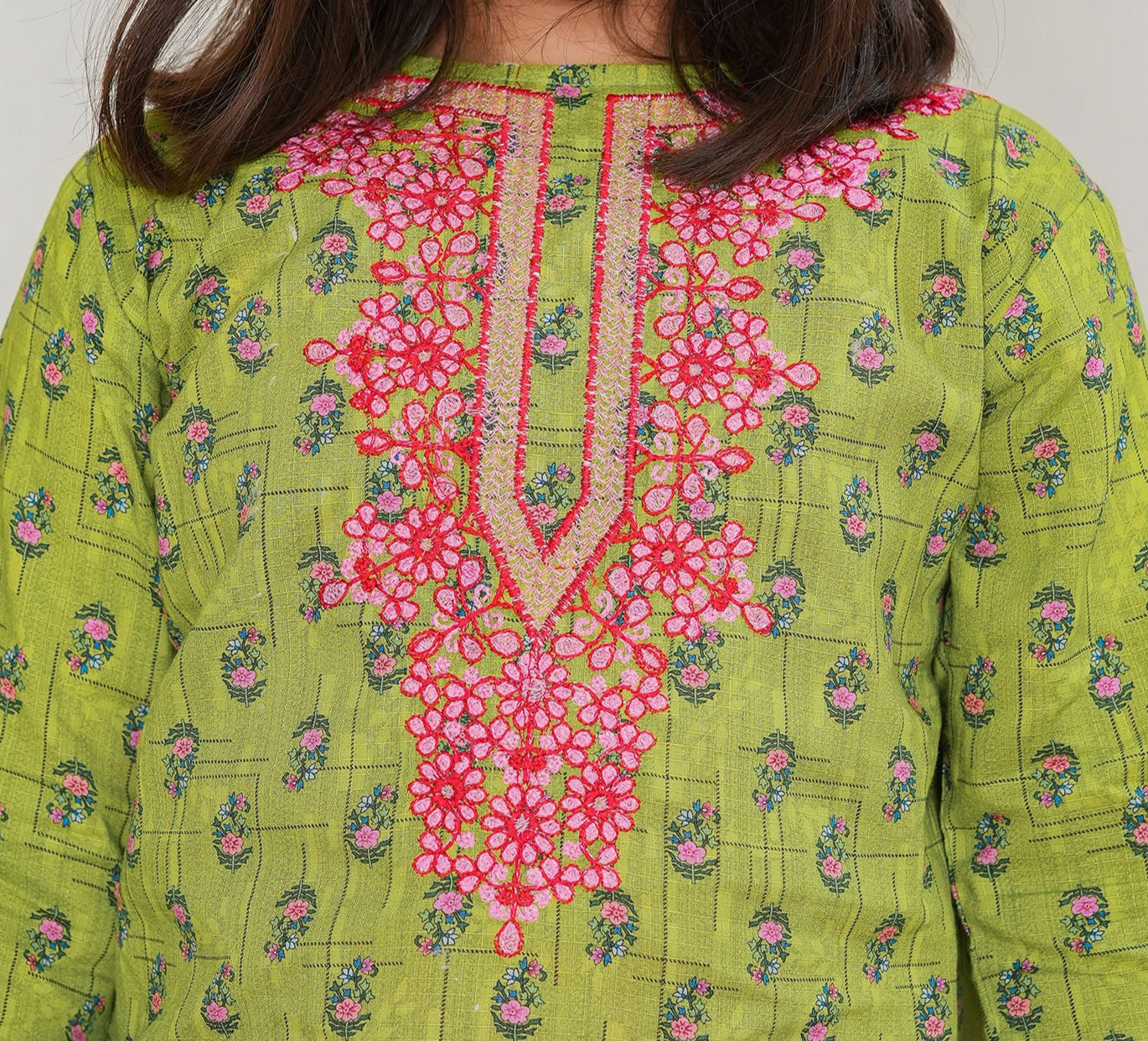Dewdrop Rose 02 Piece (RTW)
